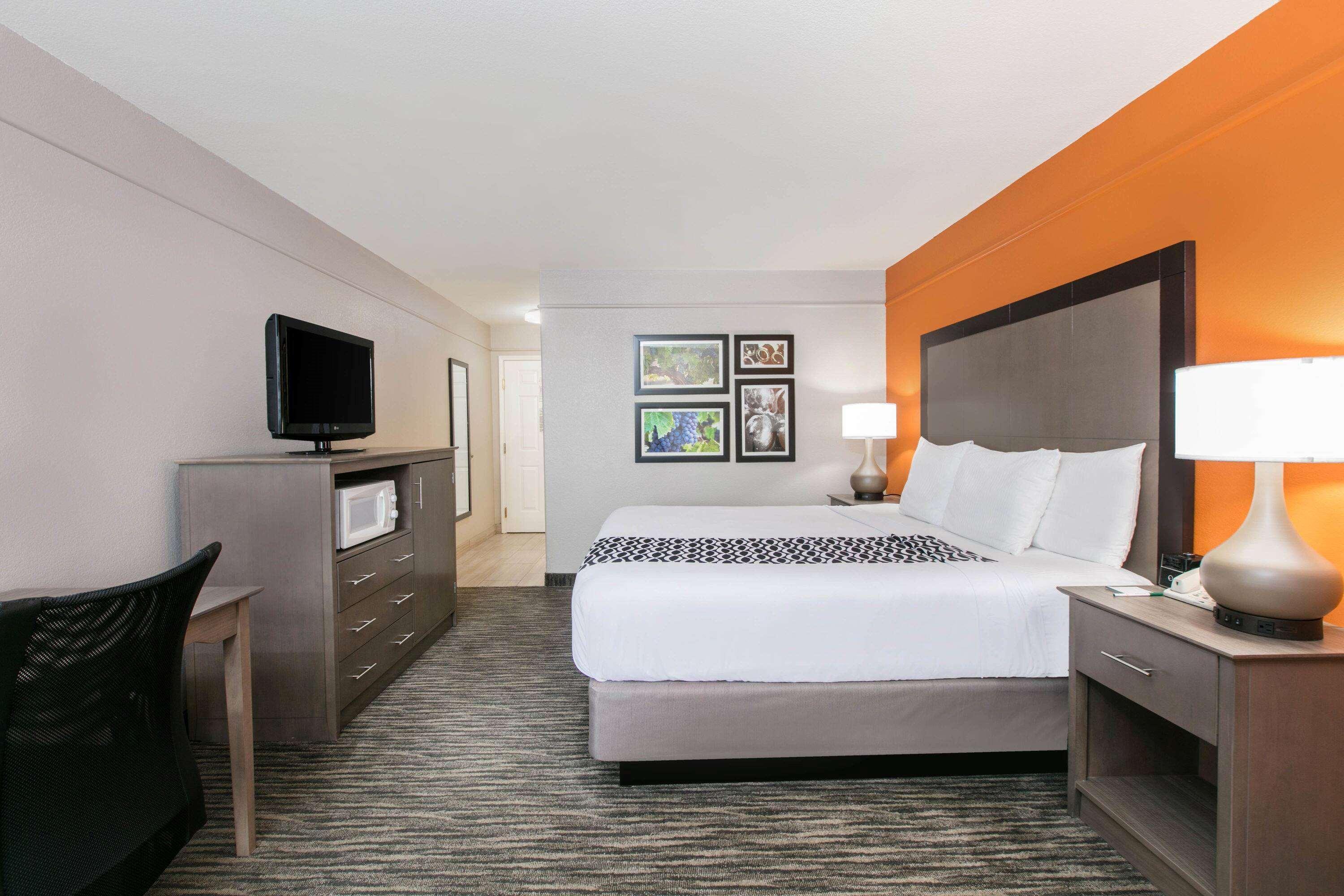 La Quinta By Wyndham Fredericksburg Hotel Luaran gambar
