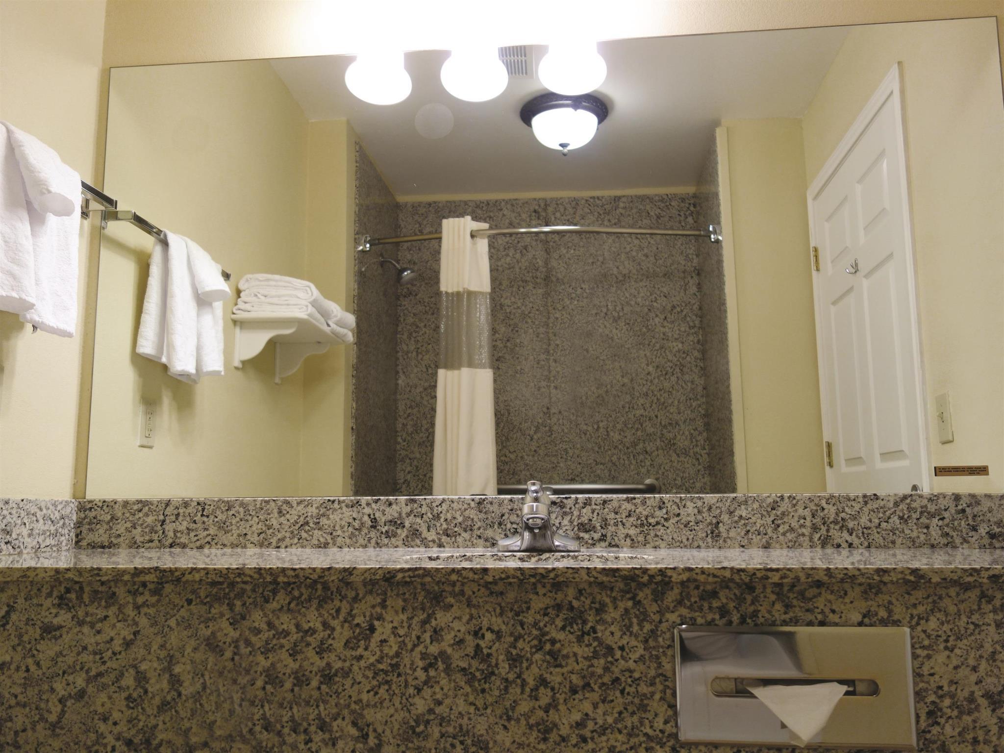 La Quinta By Wyndham Fredericksburg Hotel Luaran gambar